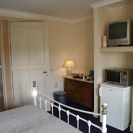 לינה וארוחת בוקר Brocante